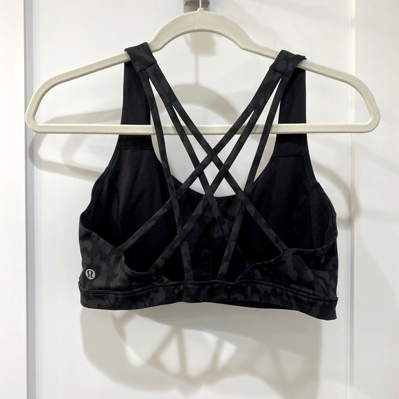 Lululemon’s Free to Be Serene bra. Black/gray Formation camo in coal. sz 12. - Picture 2 of 3